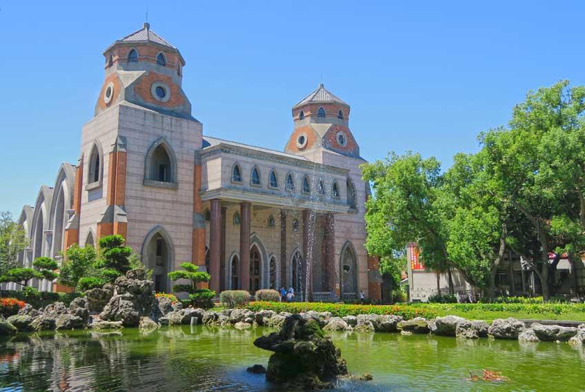 GIỚI THIỆU TRƯỜNG ĐẠI HỌC CHÂN LÝ 真理大學 - DU HỌC ĐÀI LOAN HỆ 1+4 NĂM 2025