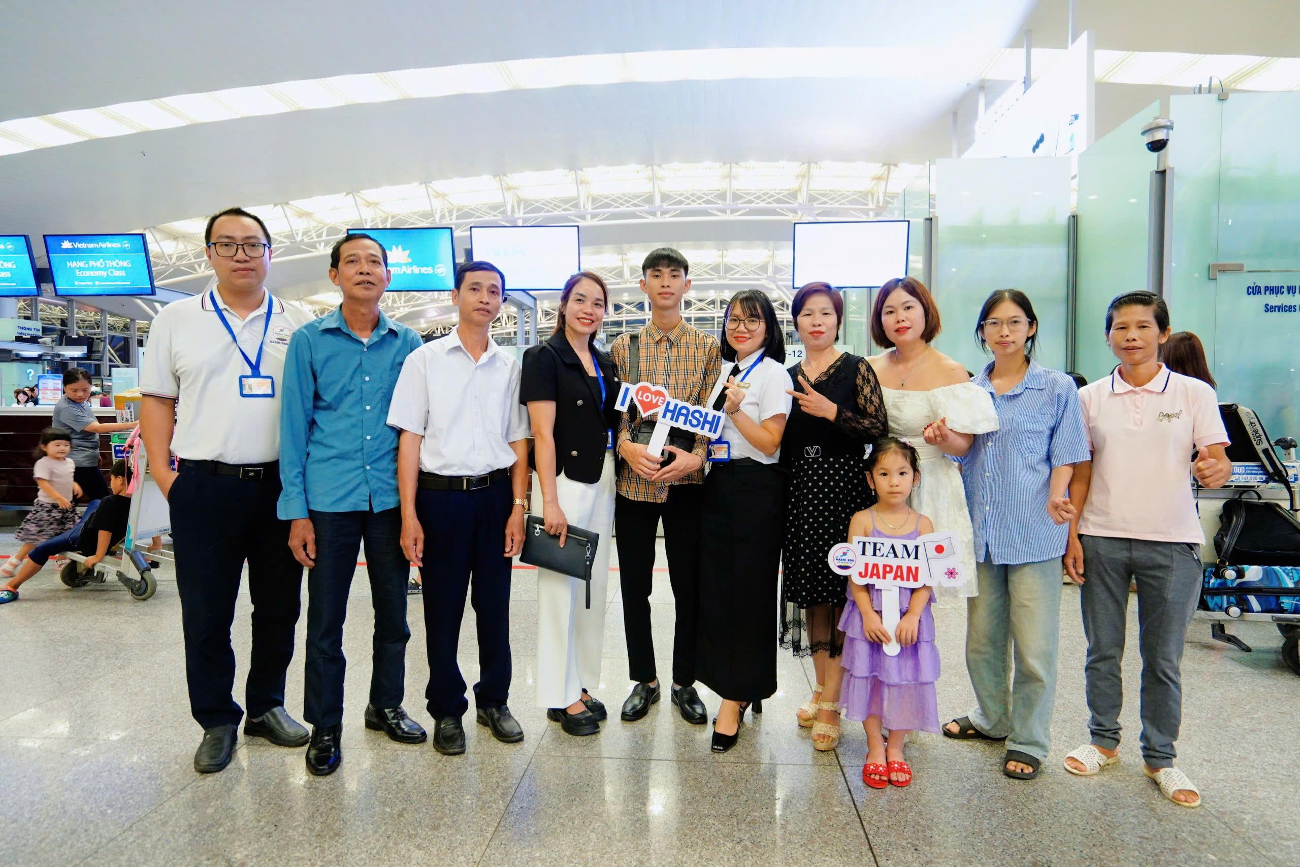 TIỄN BAY ĐOÀN DHS NHẬT BẢN HỆ HỌC BỔNG 23/9/2024